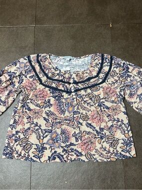 Evereve Cream Floral Blouse with Navy Trim
